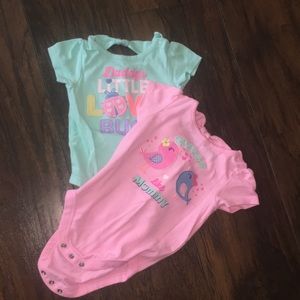 Set of 2 garanimals onesies